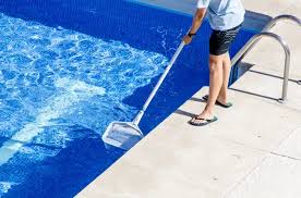 Brug ikke husholdningseddike til at justere pH i din pool: her er hvorfor